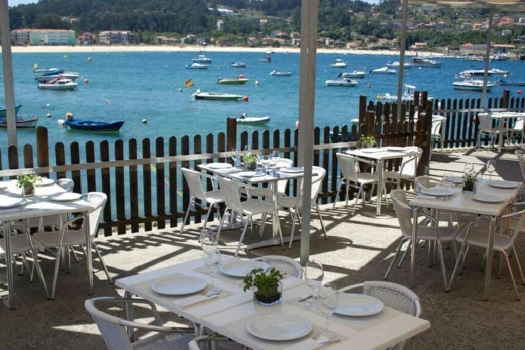 Апартаменты Primera Linea De Playa Rias Baixas, Моания Экстерьер фото